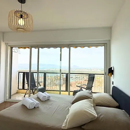 Apartment Lumineux T3 Vue Panoramique, & Gare 2min Saint-Raphael (Var)